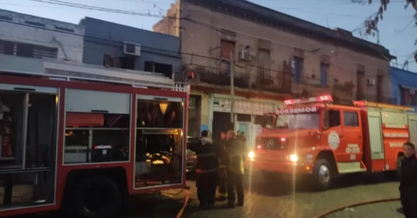 Incendio y rescate en Berisso en una casa de la histórica calle Nueva York