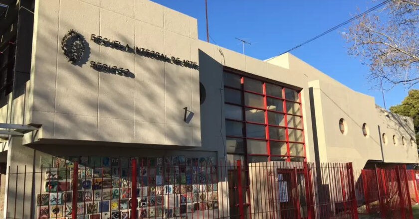 Dolor en la comunidad educativa de Berisso por la muerte de una estudiante de la Escuela de Arte