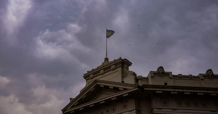 La semana empieza en La Plata con un alerta por fuertes vientos