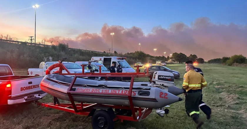 Controlan el incendio de la Reserva Natural de Punta Lara