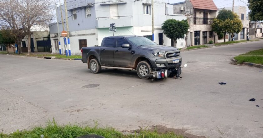 Siniestro vial en Berisso deja dos personas heridas