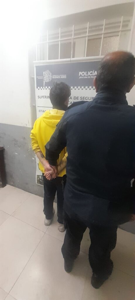 Desgraciado: Detenido por pegarle a su Abuela